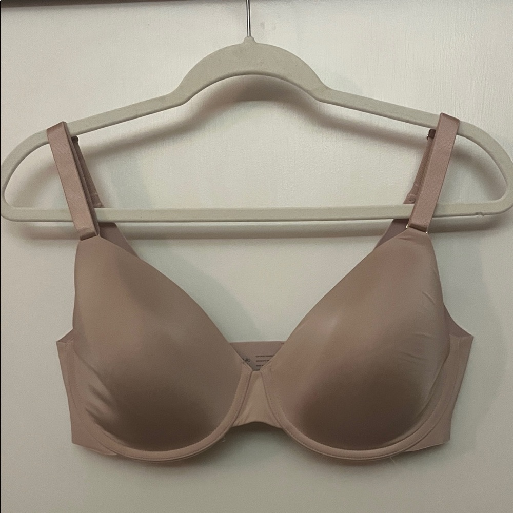 Soma Vanishing 360 Perfect Coverage Nude / pink Bra size 36DD